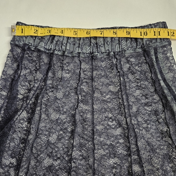 Free People Shape Of You MAXI SKIRT sheer Navy Lace xxs - Picture 7 of 8